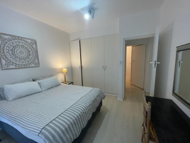2 Bedroom Property for Sale in Sea Point Western Cape